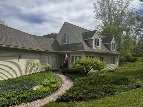 121 Covington Lane, Shelburne, VT 05482