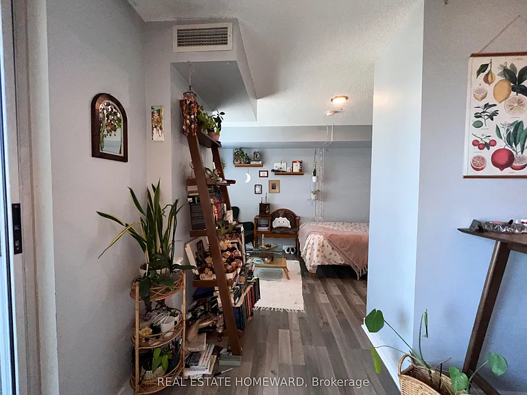 100 Western Battery Rd #1104 — Photo 8