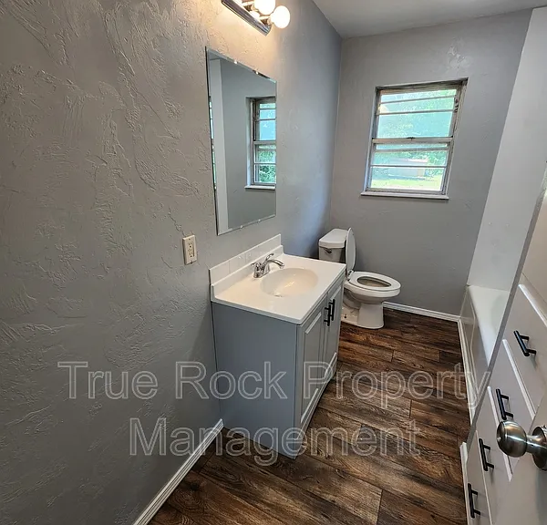 1509 E Nancy Dr — Photo 5
