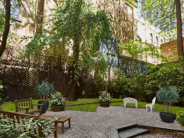157 East 75th Street 1E image 19 of 20