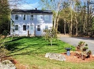 45 Geordie Ln, Hubbardston, MA 01452