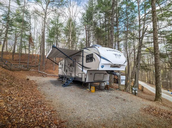 341 25th St, Ellijay, GA 30540