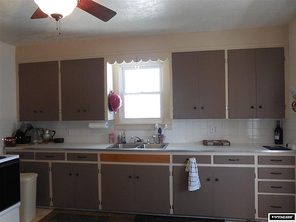 5th image of 1024 4th Ave W