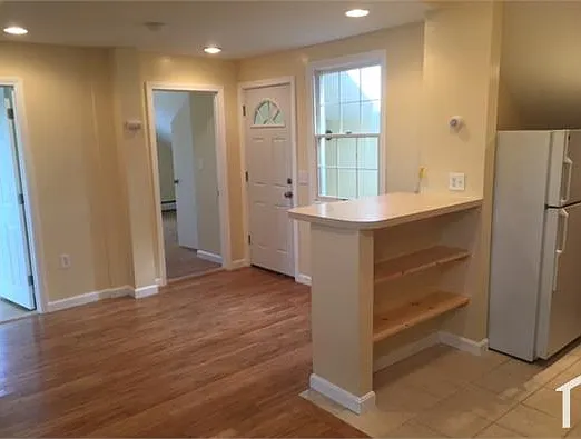 19 Nichols St #3 — Photo 8
