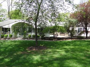 101 Rock Rd W #107, Green Brook, NJ 08812