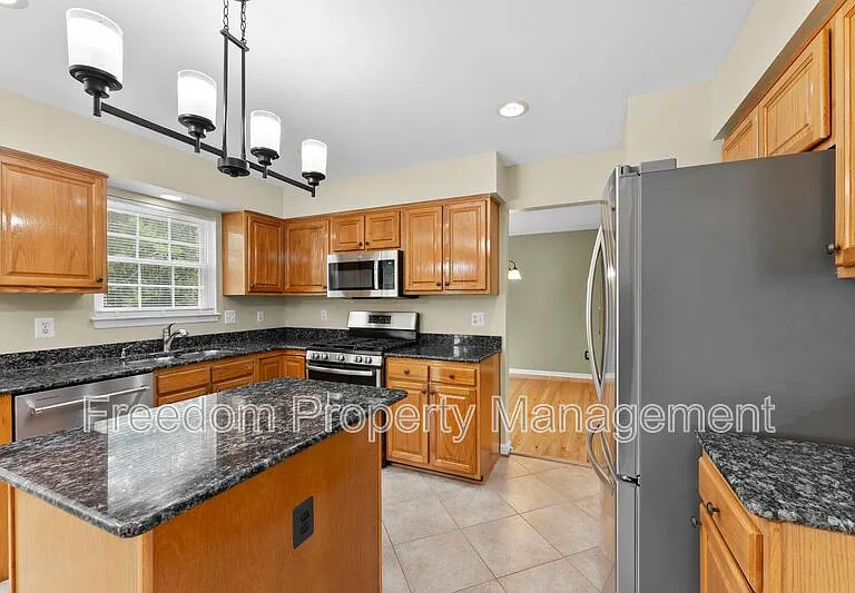 9140 Worthington Dr — Photo 34