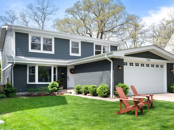 740 Foxdale Ave, Winnetka, IL 60093