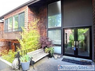 6 Preakness Ct, Lake Oswego, OR 97035