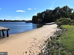 8047 Highpoint Rd, Baltimore, MD 21226