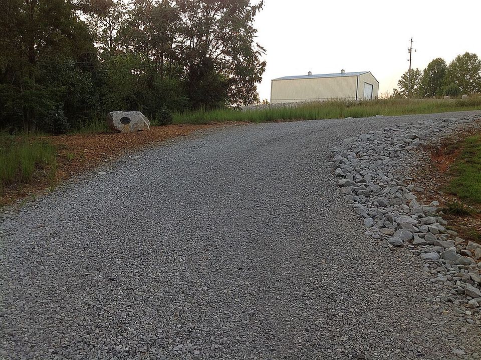 2nd image of 5990 Wolf River Dock Rd