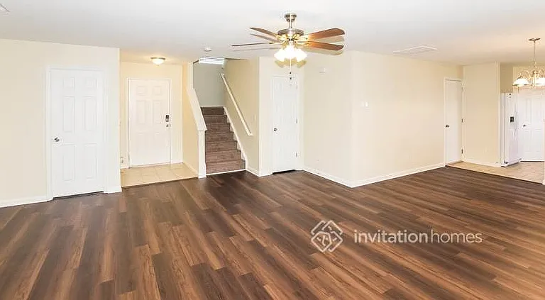 1536 April Knoll Ct — Photo 4