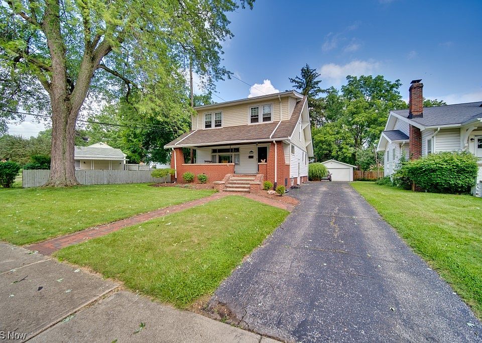 1st image of 20956 Parklane Dr