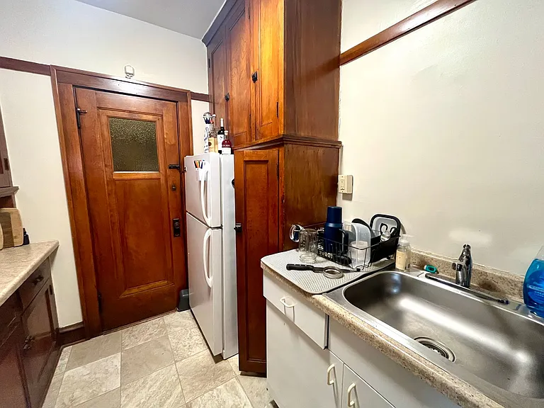 4455 N Oakland Ave — Photo 9