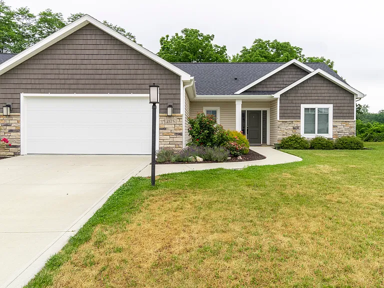 2128 Freestone Pl — Photo 1