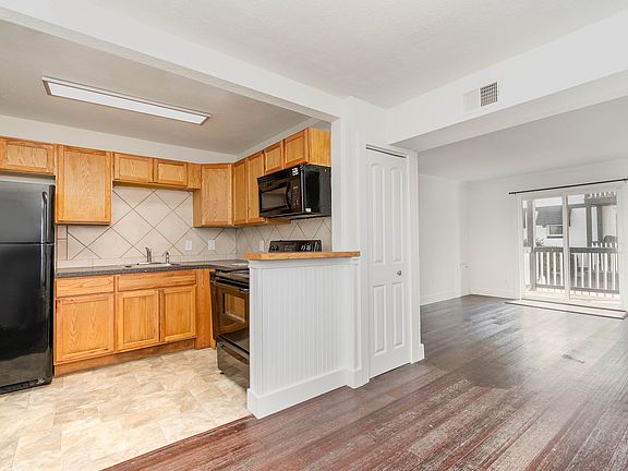 5th image of 1447 W Ocean View Ave #4