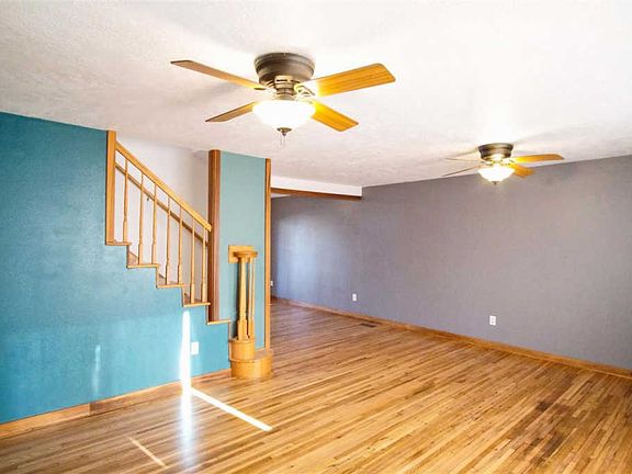 3rd image of 1818 Florence Ave