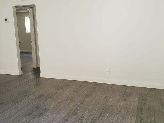5th image of 8846 Willis Ave APT 103