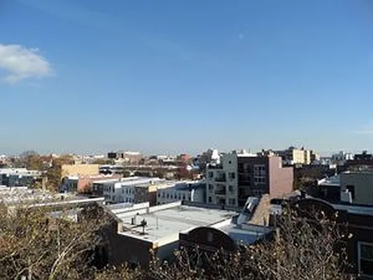 Rented by Vassiliou Group | media 20