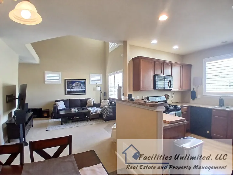 3145 New Castle Dr — Photo 5