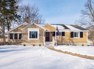 7711 Hosbrook Rd, Cincinnati, OH 45243