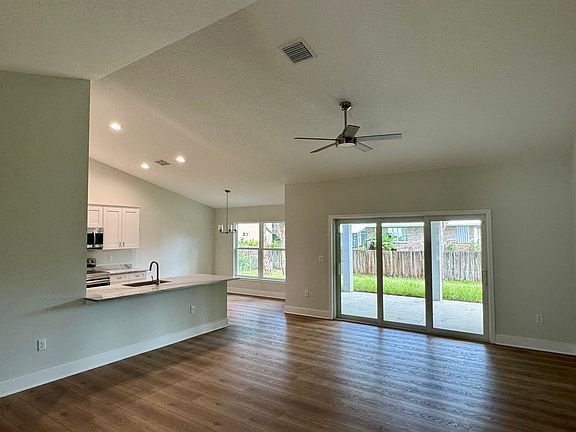 2nd image of 737 Rolling Hill Dr