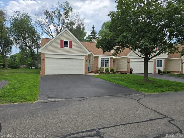 37329 Amhurst Dr #23, Westland, MI 48185