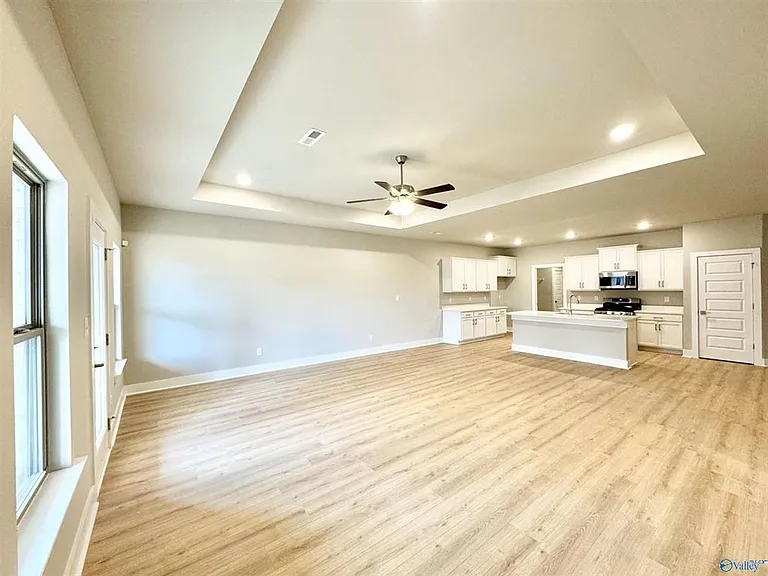 6004 Gardner Maples Dr — Photo 3