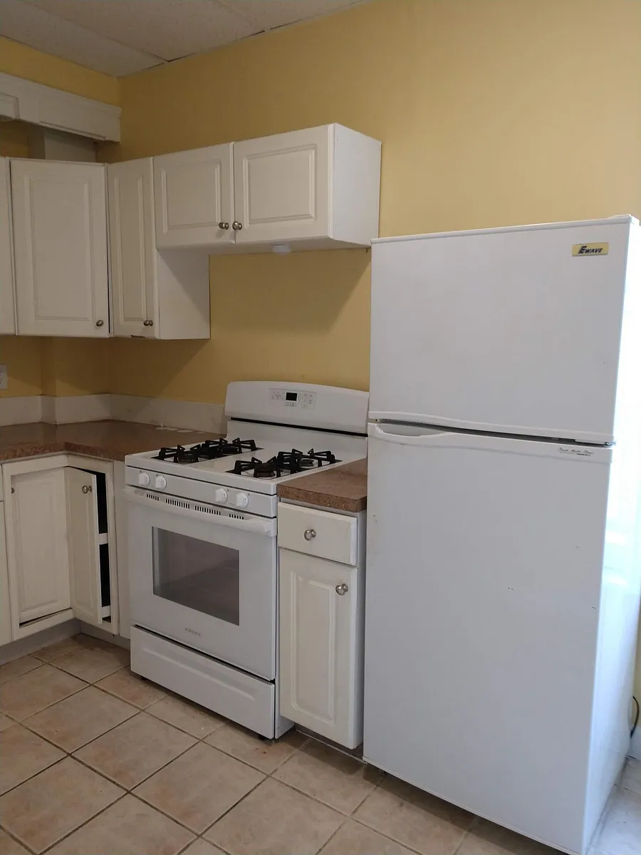 Building Photo - 167 Elk St #1R