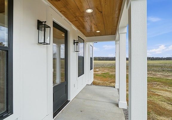 4th image of 130 Roddy Rd