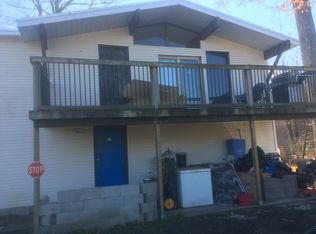 43 Meadows Ave #B, Tay, ON L0K2C0