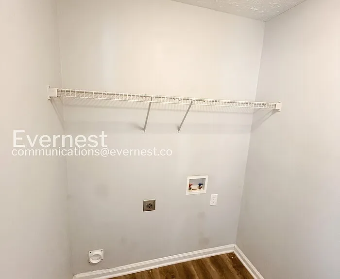 204 Tara Ct — Photo 25