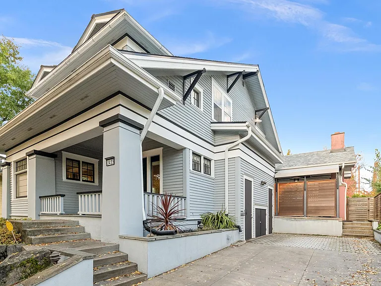 3455 NE Tillamook St — Photo 2