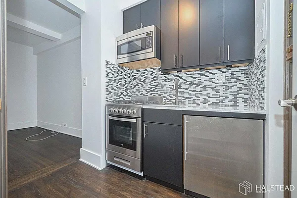 Rented by Halstead Real Estate | media 23