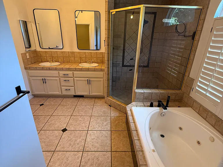 709 Bozanich Cir #B — Photo 12