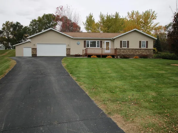 111 W Ridgeview Dr, Starbuck, MN 56381