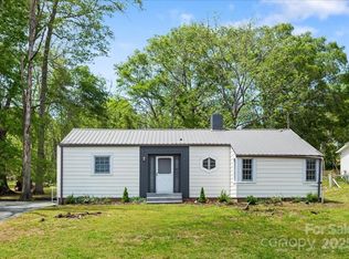 165 N Mitchell St, Rutherfordton, NC 28139