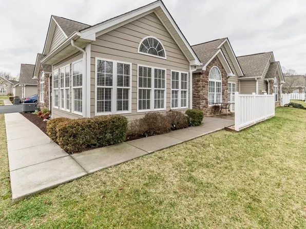 1211 Jefferson Way, Forest, VA 24551
