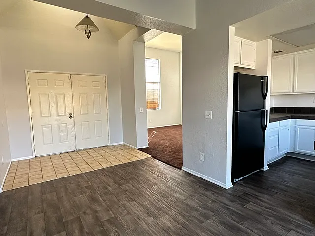 3735 Hollowglen Dr — Photo 6