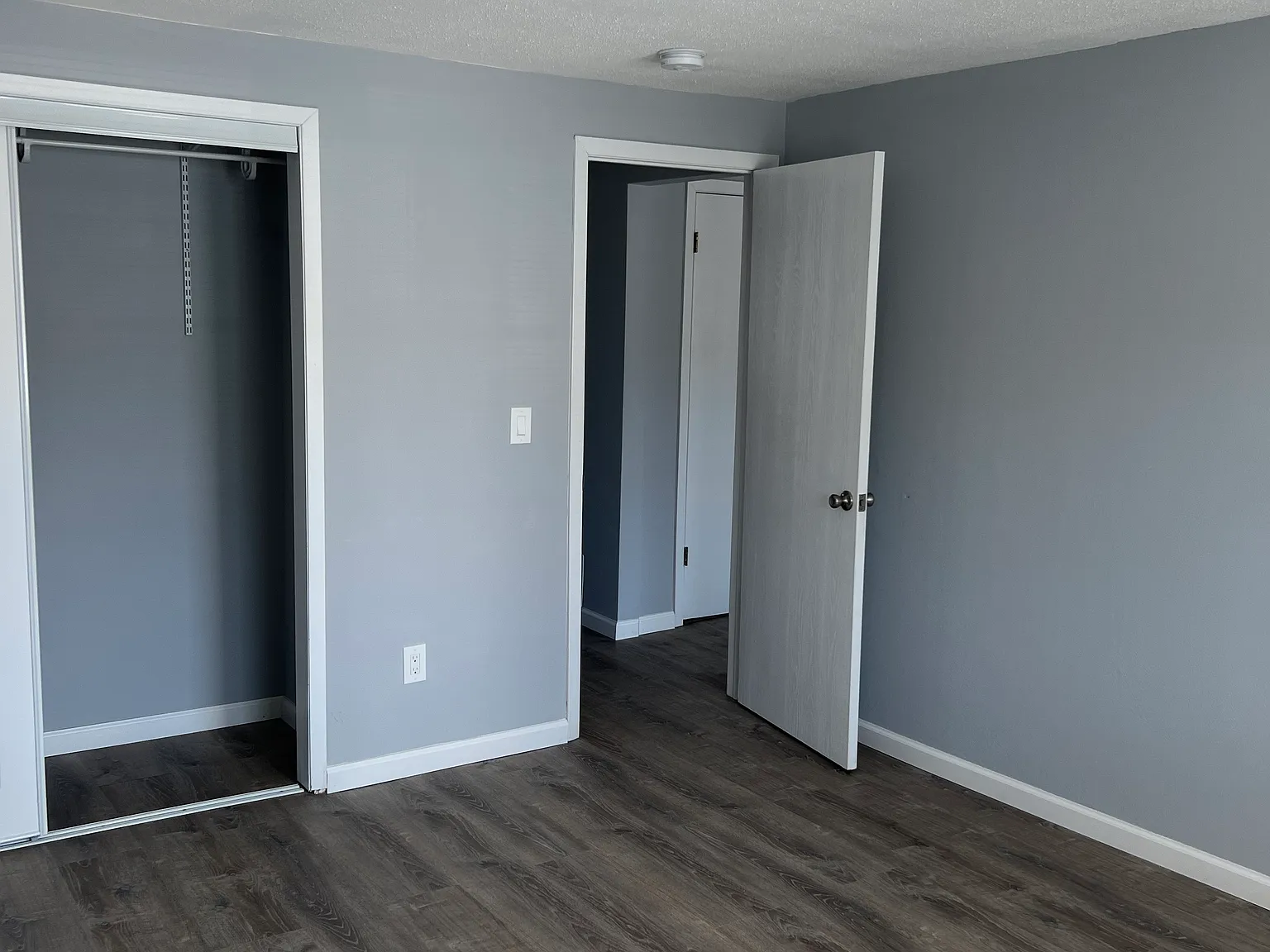 Holly Brook Apartments — Photo 4