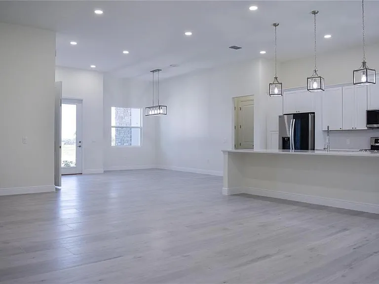 163 Blazing Star Ave — Photo 15