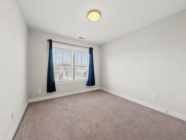 1813 Iron Mill Dr — Photo 34