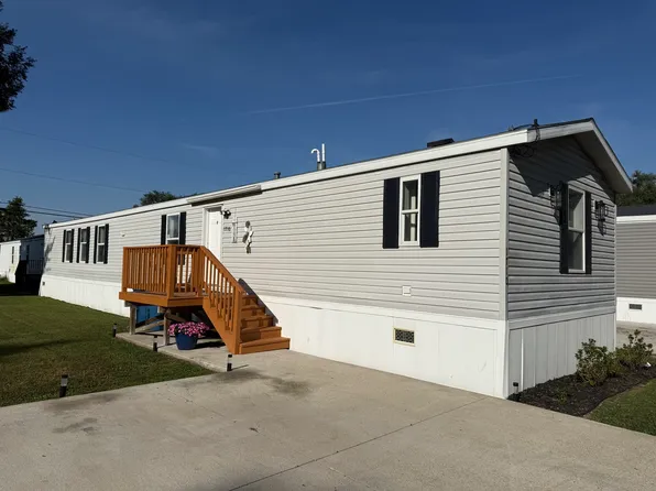 1710 W 4th Ave, Coal Valley, IL 61240