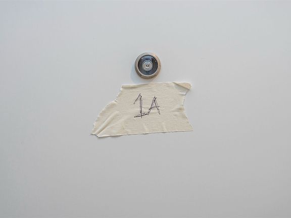 a0j1i000008zh75qag-016.jpg