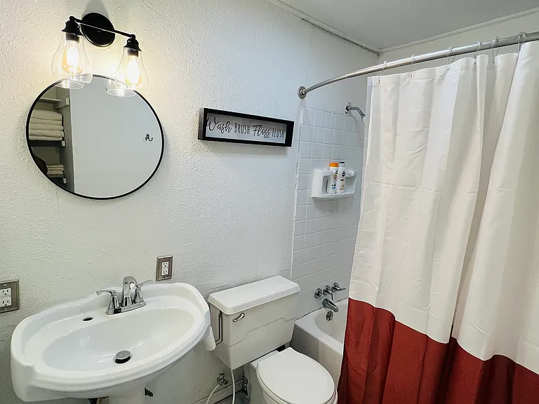 20042 FM 2015 — Photo 39