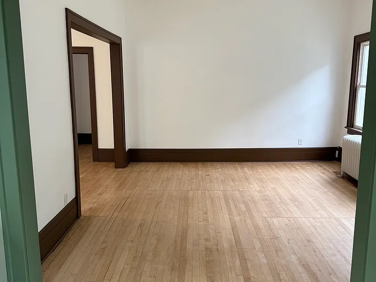 604 Portland Ave — Photo 2