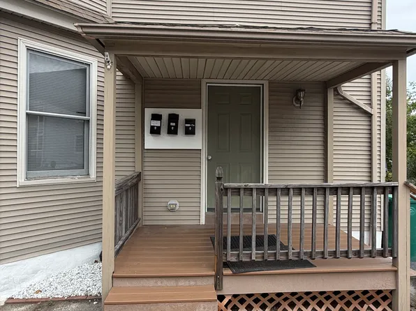 1014 Park Ave Floor 2, Woonsocket, RI 02895