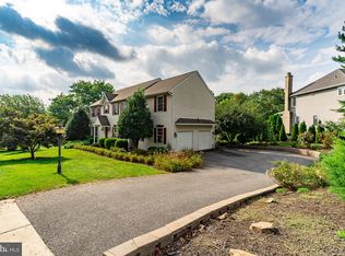 605 Meadow Creek Ln, Kennett Square, PA 19348