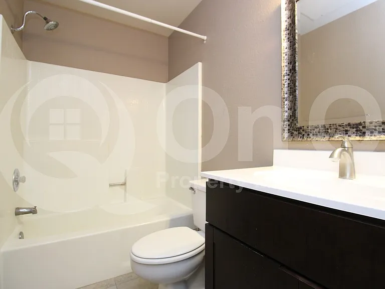 4201 N 20th St #227 — Photo 15