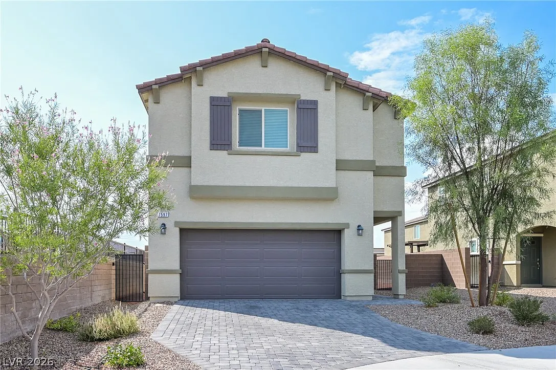 4 bed, 2.5 bath, 1855 sqft, $2,350 — Photo 1