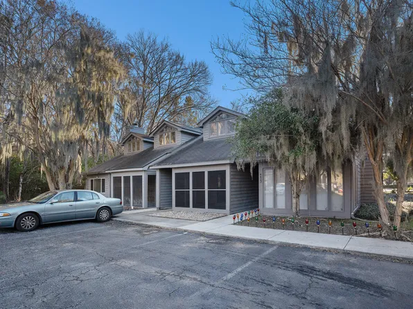 4421 Great Oak Dr, North Charleston, SC 29418